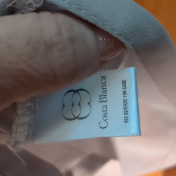 Costa Blanca* short sleeve chiffon crop top type blouse. - Picture 6 of 10